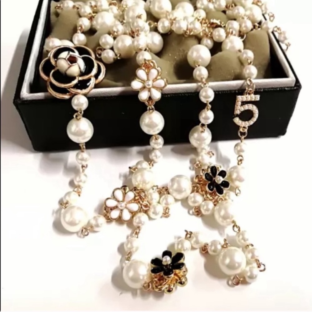 New Pearl Camellia Number5 Flower Double Long Necklace - Picture 4 of 17